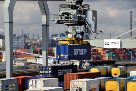 Containerterminal Contargo im Mannheimer Hafen. © Rinderspacher