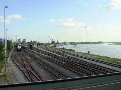 Hafenansicht vom Stellwerk Godorf Hafen Blick auch auf den Bahnhof Godorf Hafen